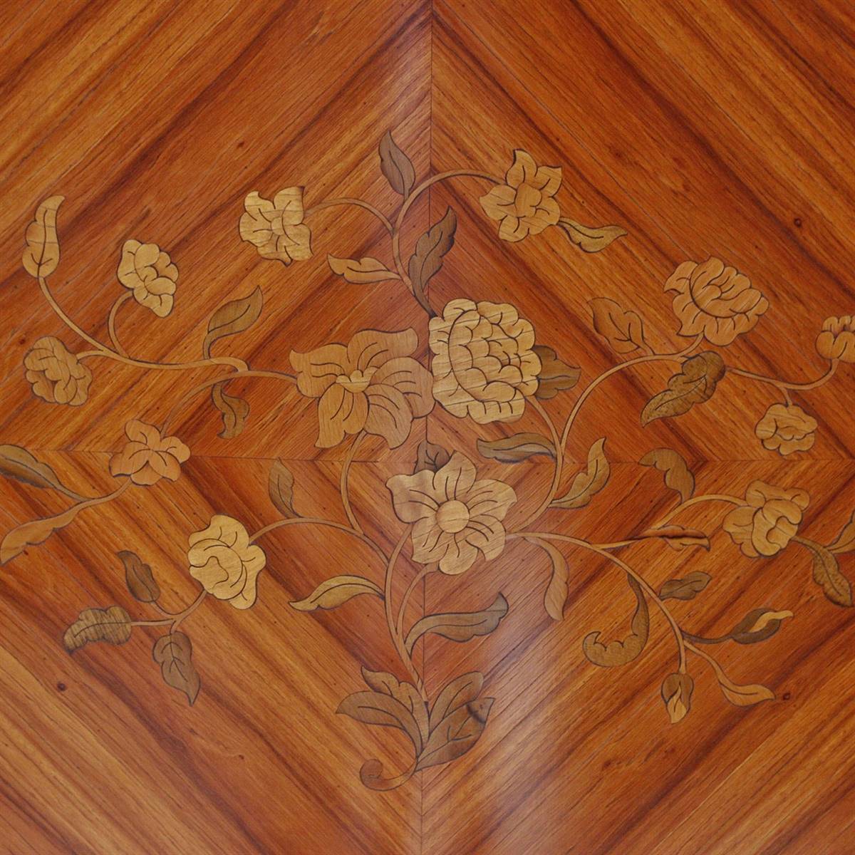 Antiqium Ürün  FRANSIZ MARKÜTERİLİ SEKRETERYALI DOLAP