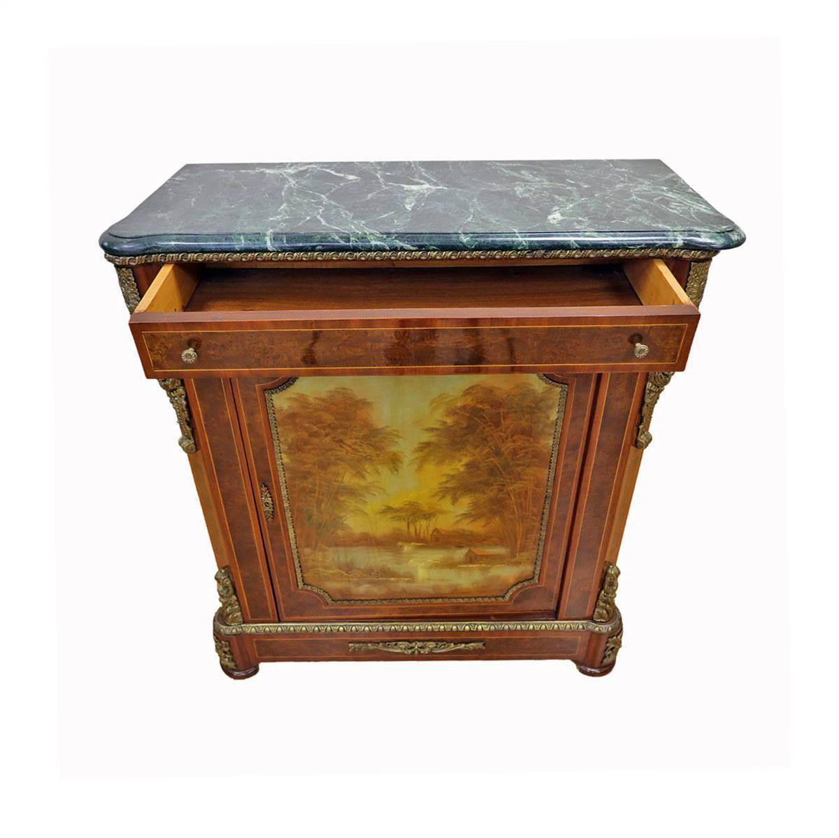 Antiqium Ürün  19. YÜZYIL VERNIS MARTIN BAHÜ