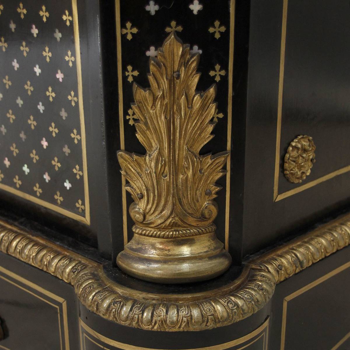 Antiqium Ürün  FRANSIZ SEDEF BOULLE BAHÜ