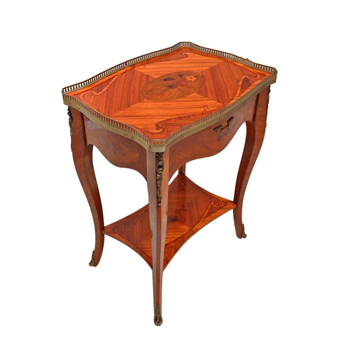 Antiqium Ürün  BRONZ DETAYLI KINGWOOD KOMODİN