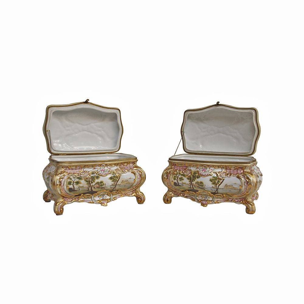 Antiqium Ürün  SEVRES PORSELEN İKİZ MÜCEVHER KUTUSU