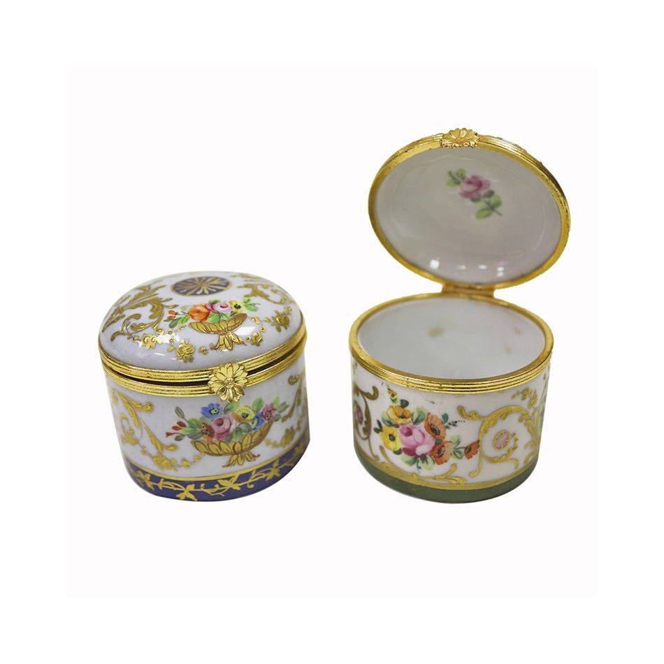 Antiqium Ürün  İKİZ SEVRES MİNİ MÜCEVHER KUTULARI