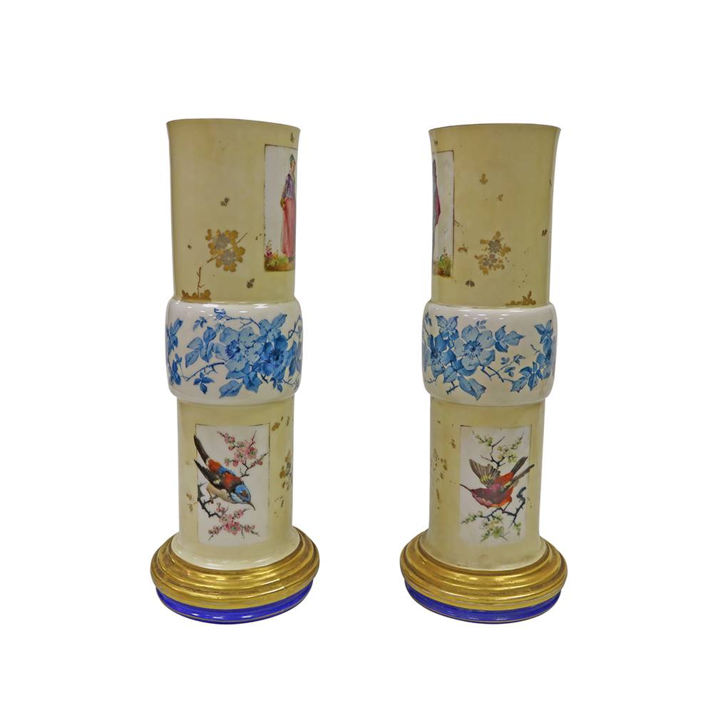 Antiqium Ürün  İKİZ PORSELEN VAZO